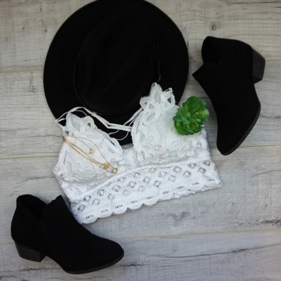 White Lace Bralette - Picture 1 of 1